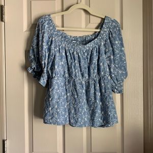 Pretty embroidered top, xl